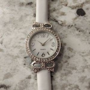 Women's Quartz Watch.